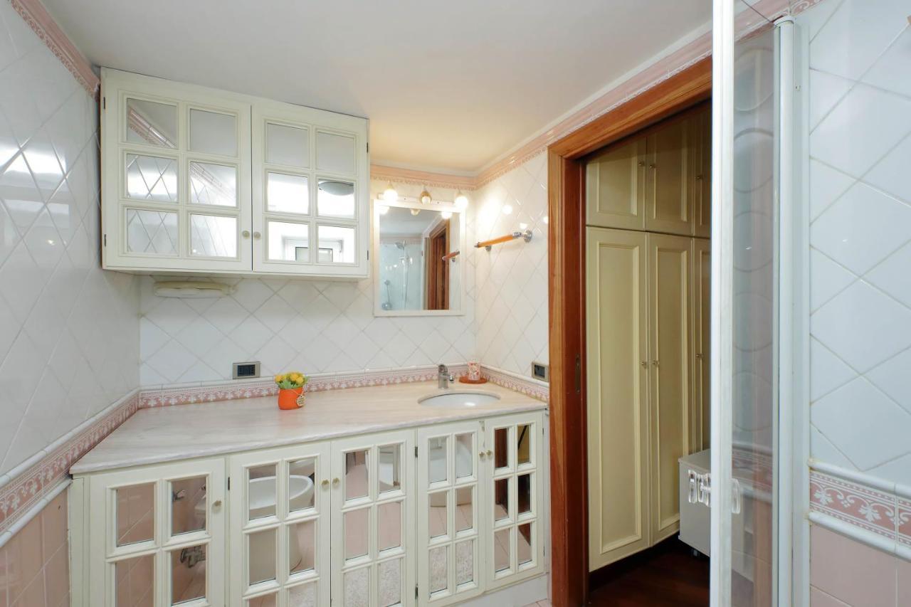 4Bnb - Luxury Trevi Apartment W Terrace Rome Buitenkant foto