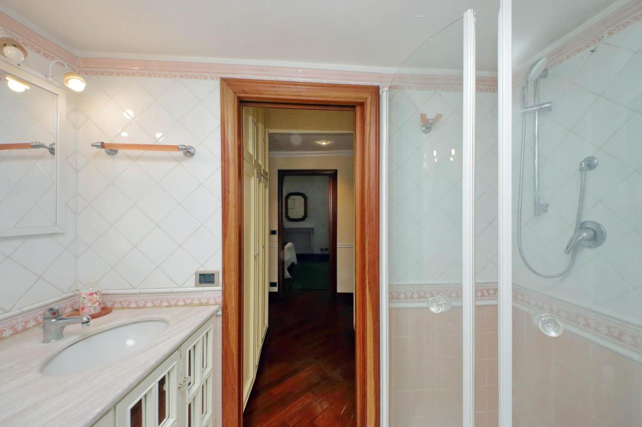 4Bnb - Luxury Trevi Apartment W Terrace Rome Buitenkant foto